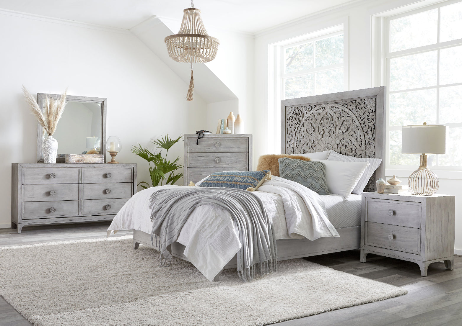 Modus Boho Chic 5PC Queen Bedroom Set w 2 Nightstand in Washed White Modus Boho Chic 5PC Queen Bedroom Set w 2 Nightstand in Washed White