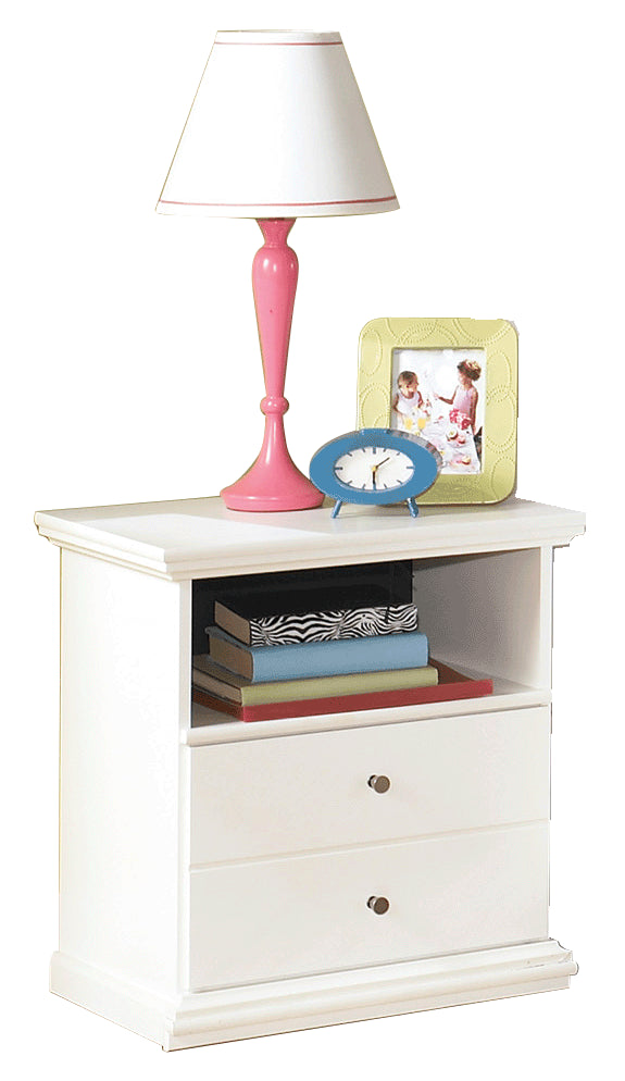 Ashley Bostwick Shoals 6 PC Queen Panel Headboard Bedroom Set with Two Nightstands & Chest in White - The Furniture Space.