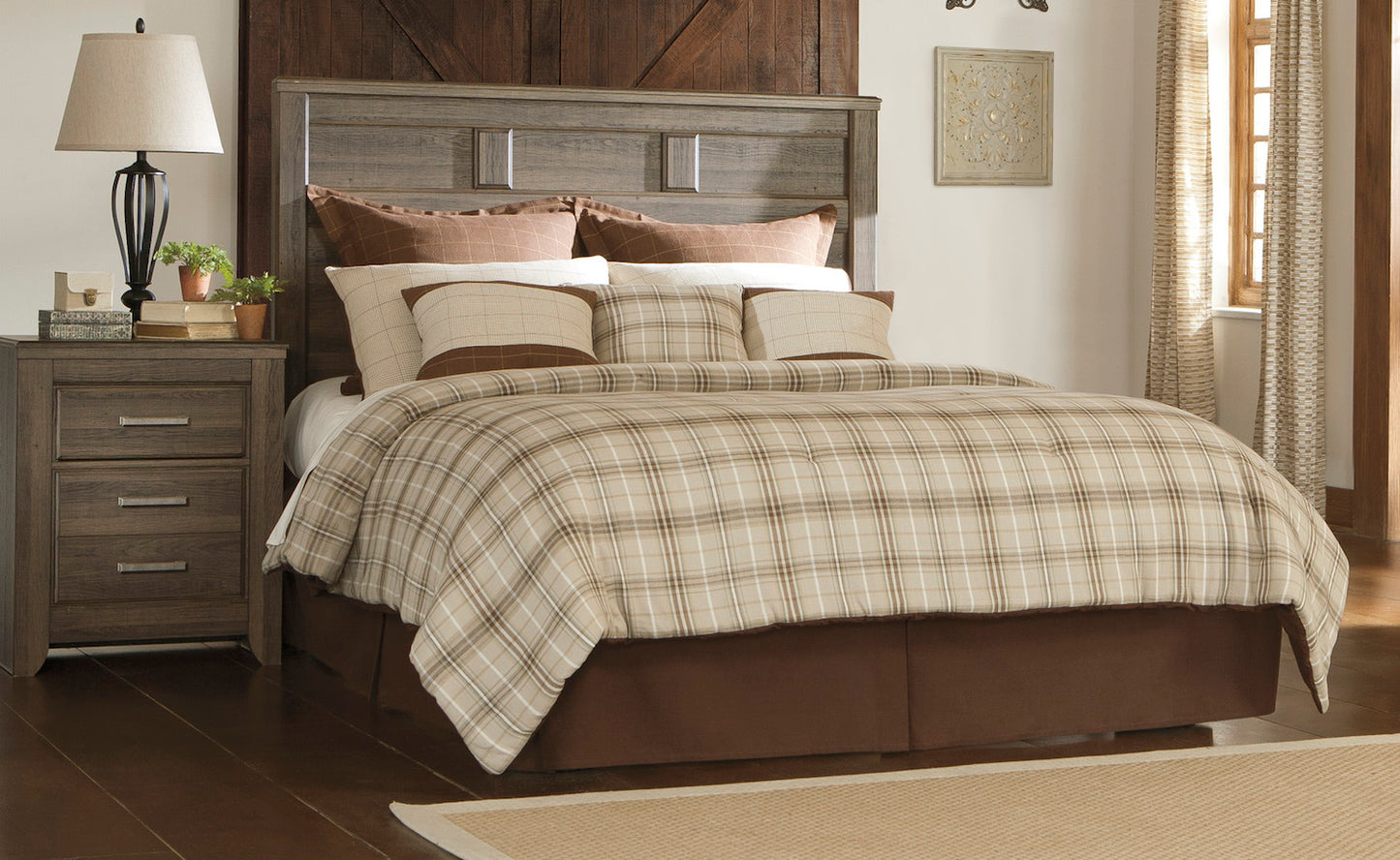 Ashley Juararo E King Cal King panel Headboard In Dark Brown