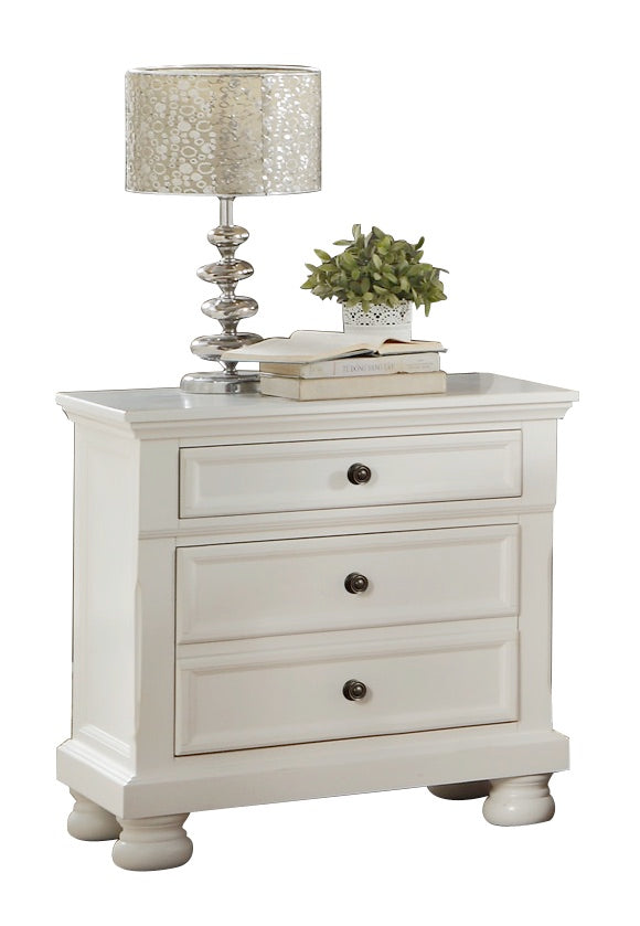 Lexington Cottage 5PC Bedroom Set Cal King Sleigh Storage Bed, Dresser, Mirror, 2 Nightstand in White