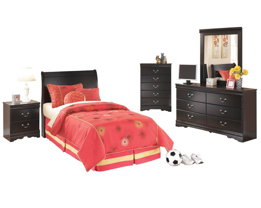 Ashley Huey Vineyard 5PC Full Sleigh Headboard Bedroom Set With Chest In Black