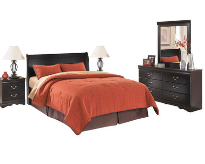 Ashley Huey Vineyard 5PC E King Sleigh Headboard Bedroom Set With Two Nightstands In Black - The Furniture Space.