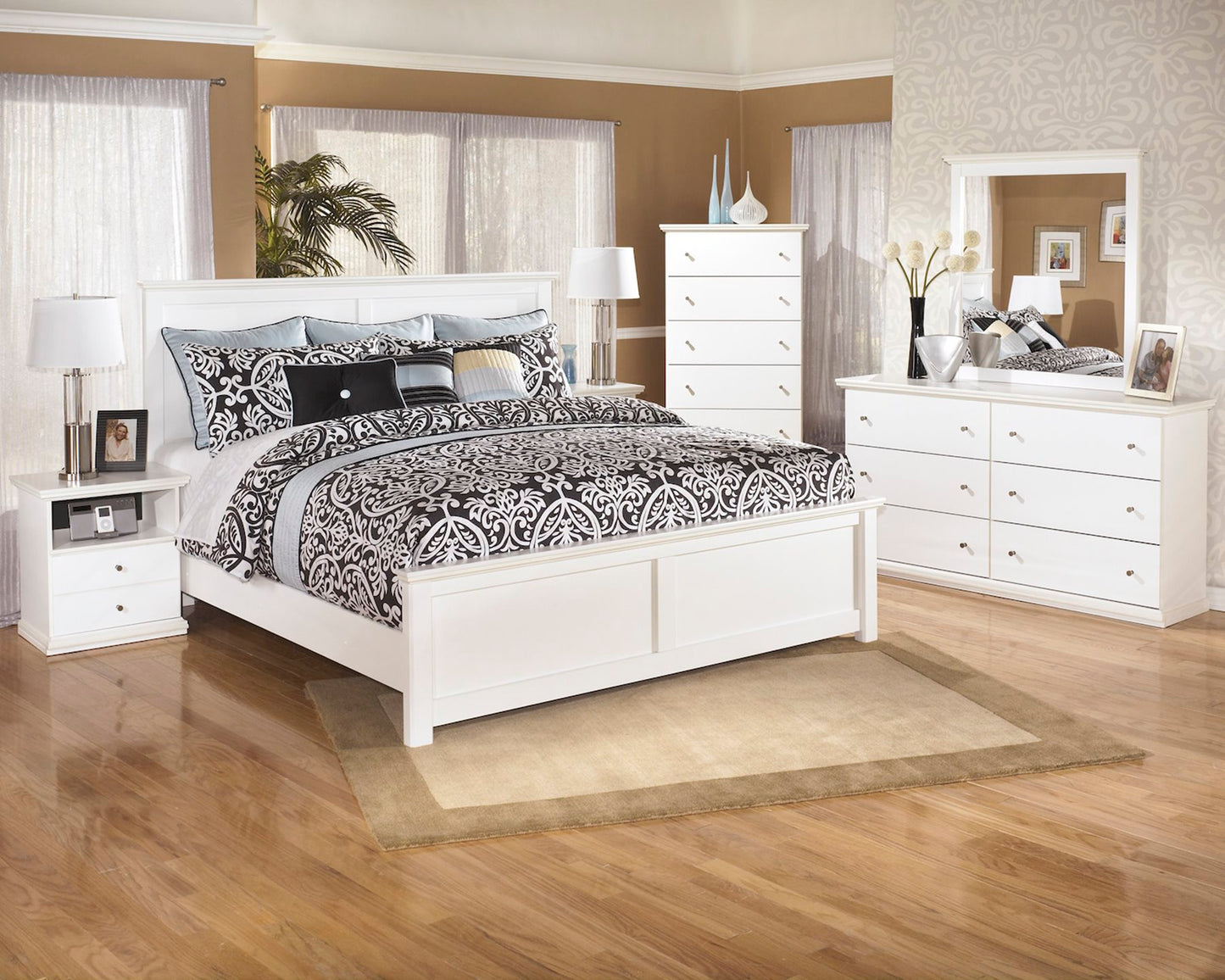 Ashley Bostwick Shoals 4 PC Queen Panel Bedroom Set in White - The Furniture Space.