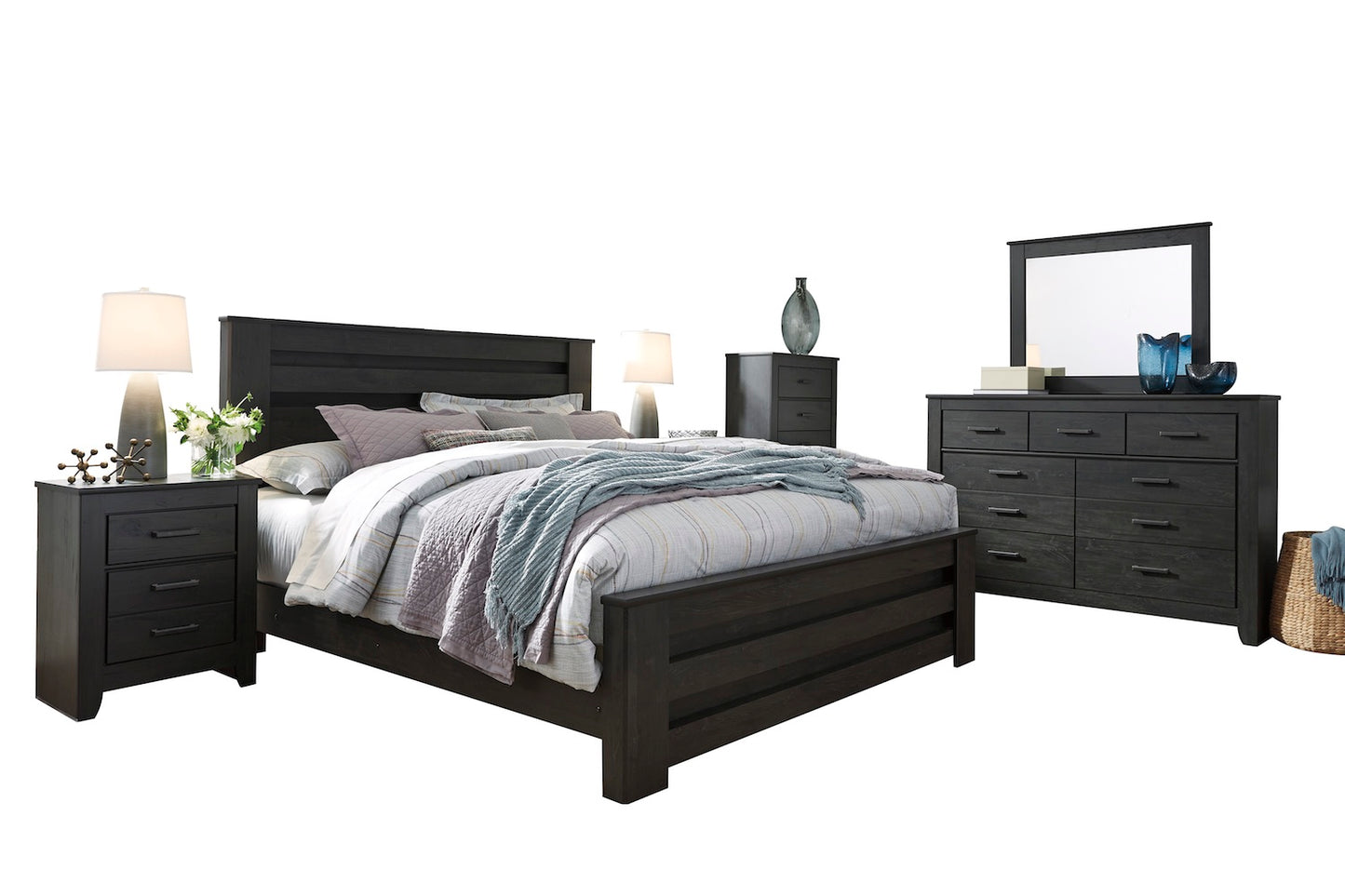 Ashley Brinxton 6PC Queen Poster Bedroom Set With Two Nightstand & Chest In Black
