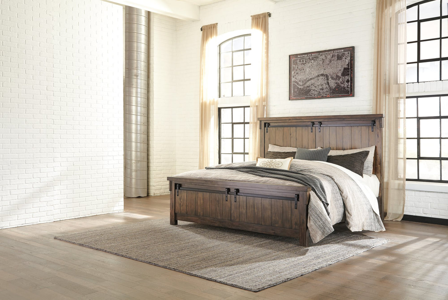 Ashley Lakeleigh E King Panel Bed in Brown