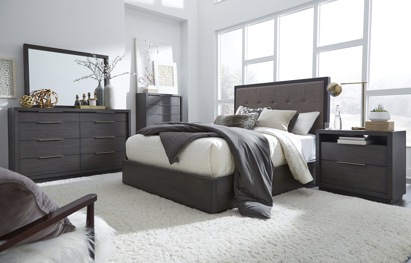Modus Oxford 4PC Queen Storage Bedroom Set with Nightstand in Dolphin