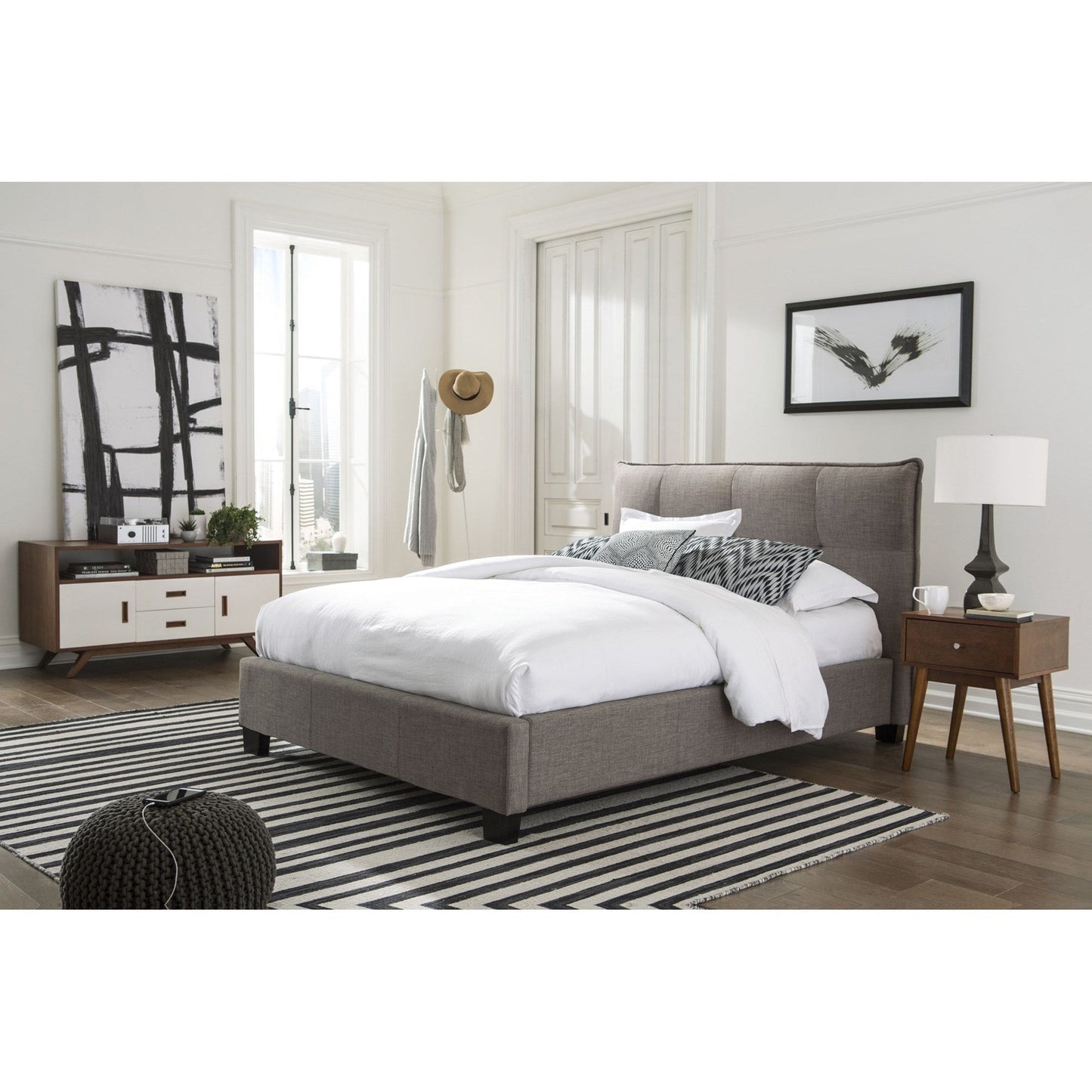 Modus Geneva Full Adona Platform Bed in Dolphin