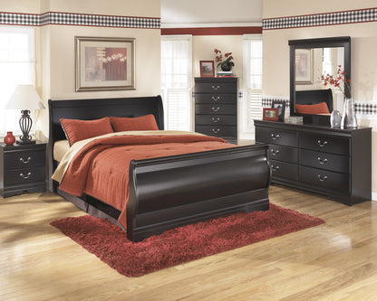 Ashley Huey Vineyard 5PC Queen Sleigh Bedroom Set With Chest In Black