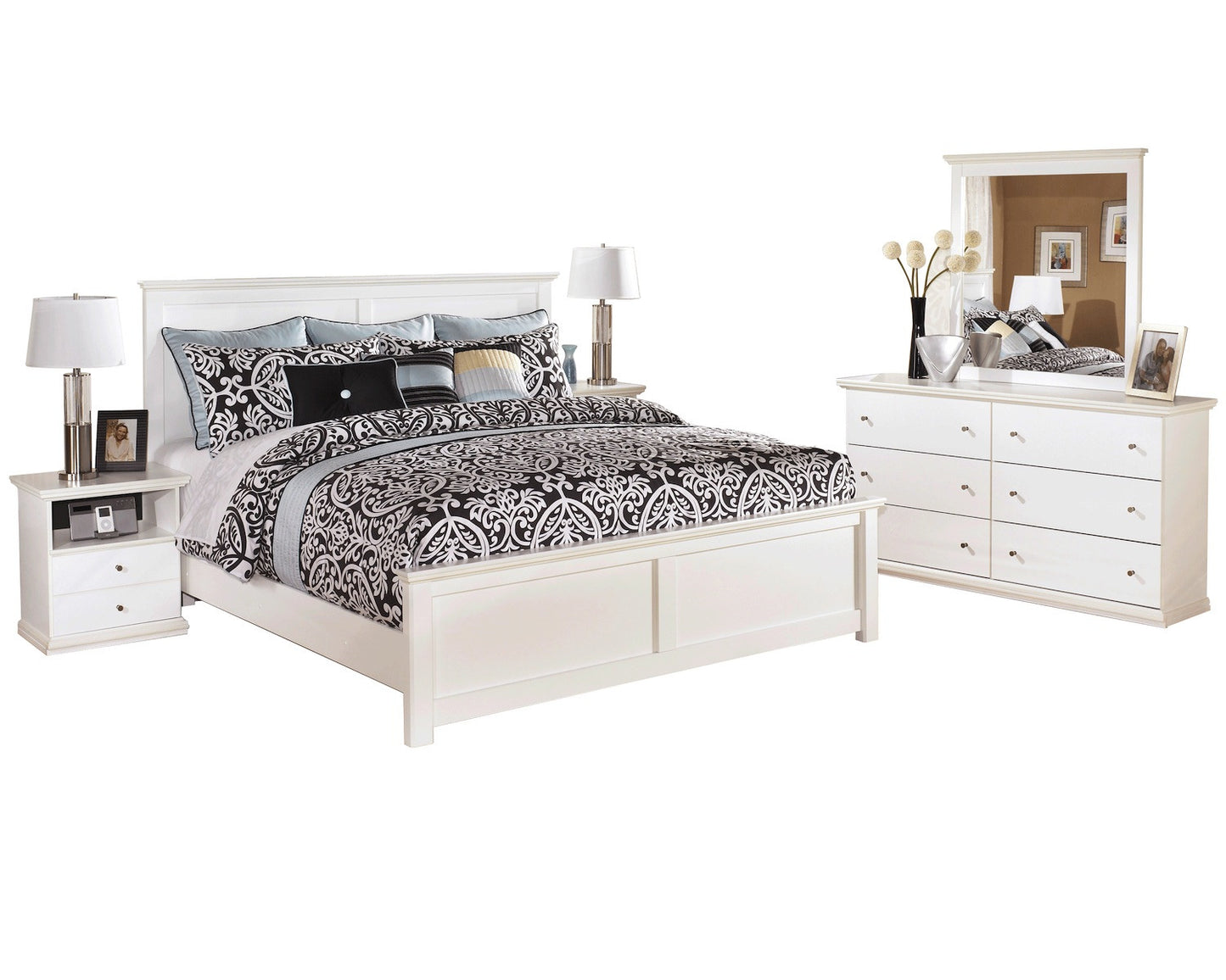 Ashley Bostwick Shoals 5 PC E King Panel Headboard Bedroom Set with two Nightstands in White