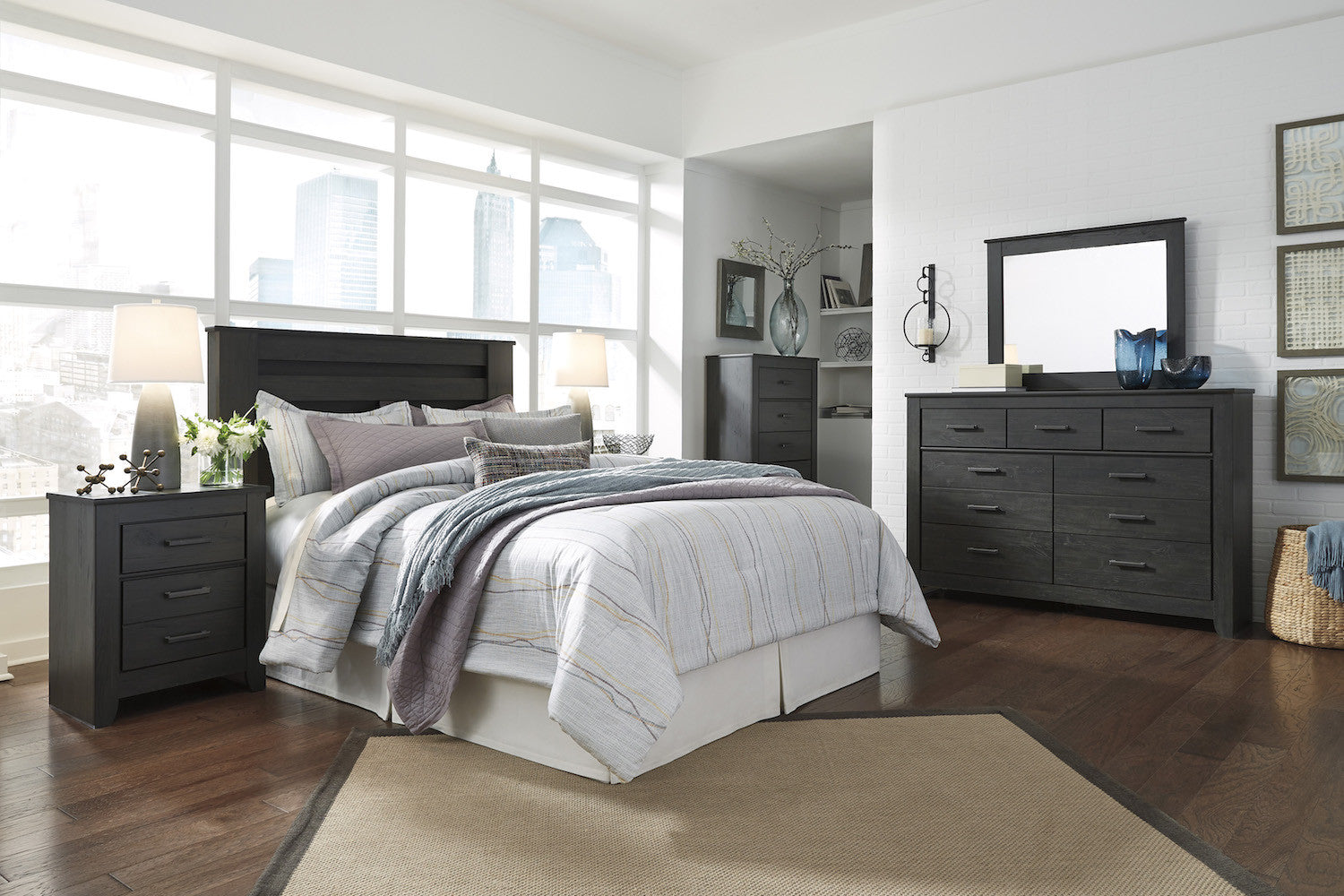 Ashley Brinxton 5PC Queen Full Poster Headboard Bedroom Set With Chest In Black