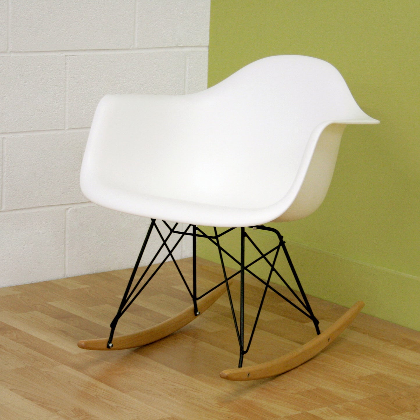 Mid-Century Rocking Chair in White Molded Plastic