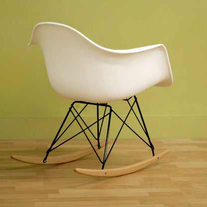 Mid-Century Rocking Chair in White Molded Plastic