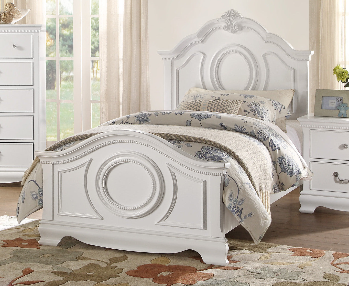 Labrant Girls Cottage Twin Bed in White