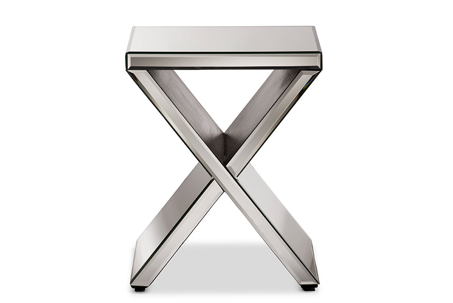 Contemporary Mirrored Accent Side Table in Silver bxi6736-121
