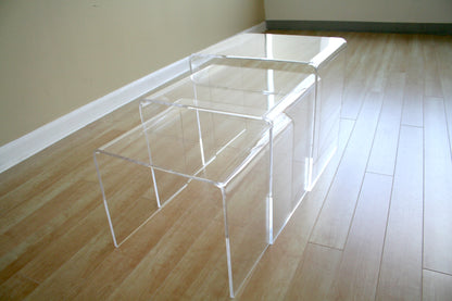 Mid-Century 3 Piece Display Nesting Table in Clear Acrylic